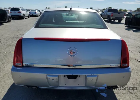 2008 Cadillac Dts из США, поврежденный, VIN 1G6KD57Y18U139275